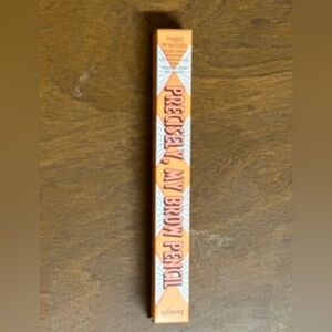 Black/brown eyebrow pencil